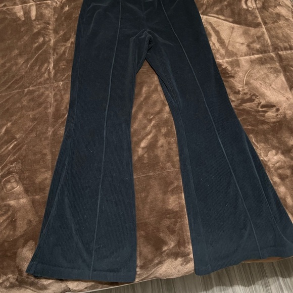 Woman’s size small Aerie flare stretchy corduroy pants - Picture 2 of 6